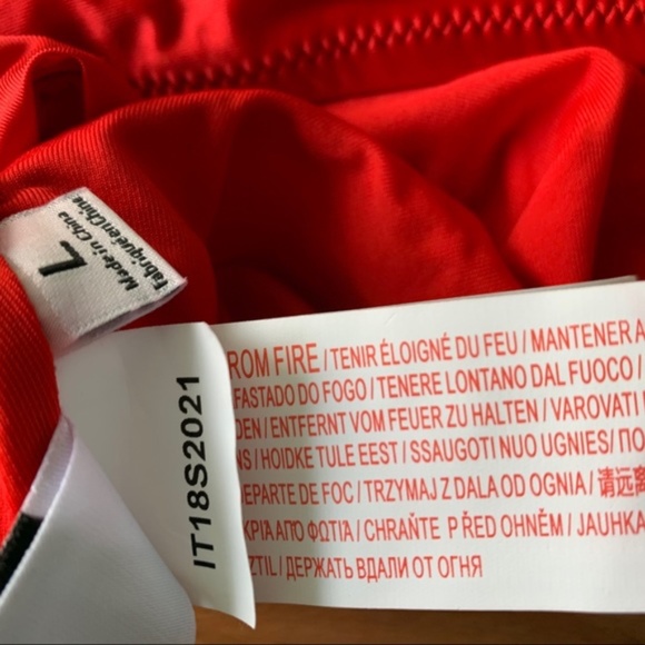 NWT TWIIN Pamela Knot Bikini Top Red L - Picture 15 of 16